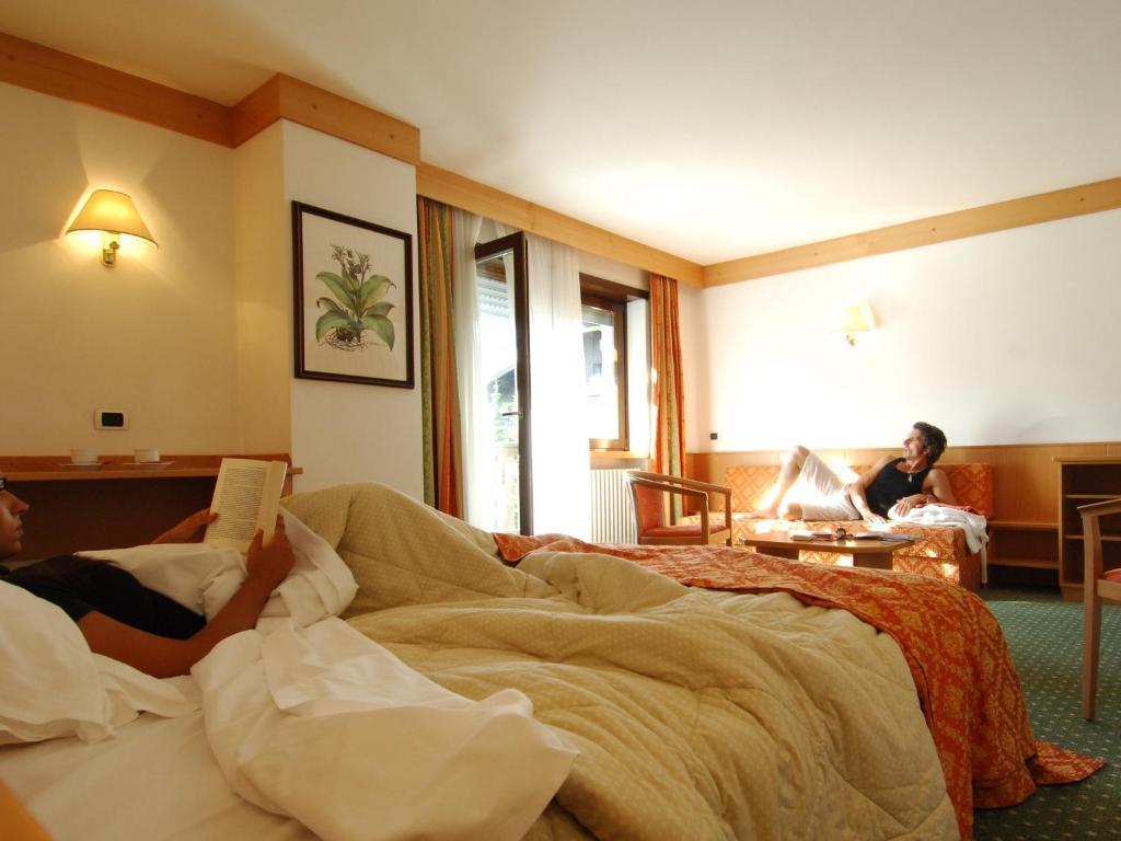 Hotel Antares Сельва-ді-Валь-Гардена Номер фото